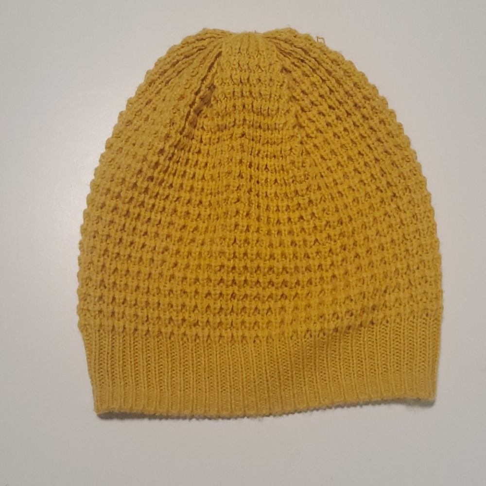 Fuzzy Knitted Hat/Beanie